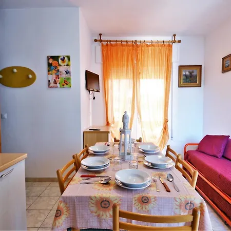 In With A Terrace Holiday home